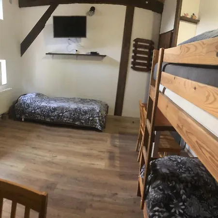 U Wlochow Rozanka Kolo Miedzylesia Przyjazny Zwierzetom Domowym Homestay szállás