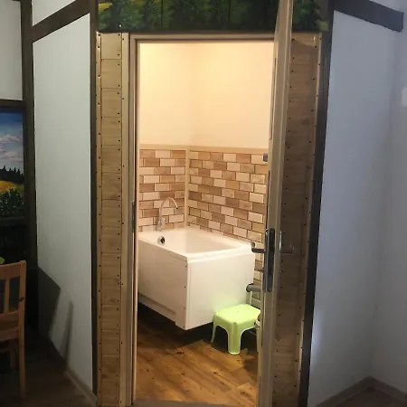 U Wlochow Rozanka Kolo Miedzylesia Przyjazny Zwierzetom Domowym 홈스테이 미에드지레시