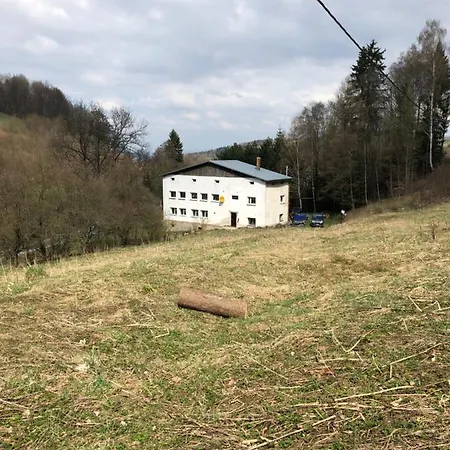 U Wlochow Rozanka Kolo Miedzylesia Przyjazny Zwierzetom Domowym