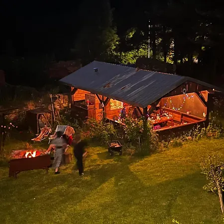 U Wlochow Rozanka Kolo Miedzylesia Przyjazny Zwierzetom Domowym *