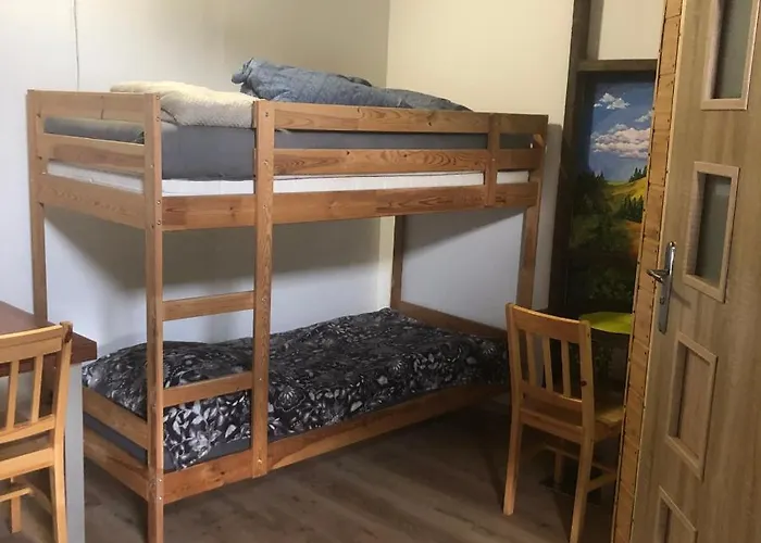 U Wlochow Rozanka Kolo Miedzylesia Przyjazny Zwierzetom Domowym * Miedzylesie (Silesia)